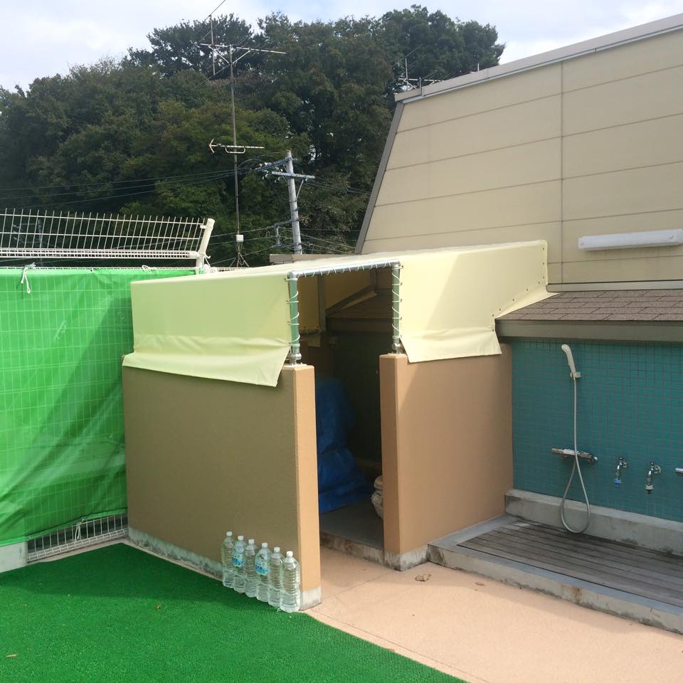 屋上庇テント　施工完了