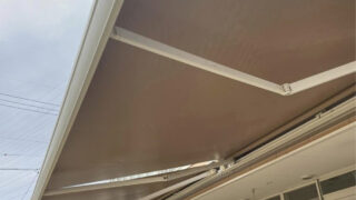 保育園にオーニングテントを施工