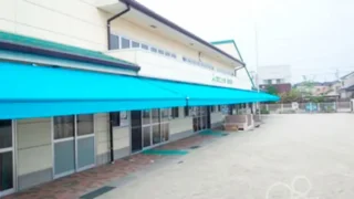 電動オーニングを幼稚園のテラス・軒先に施工